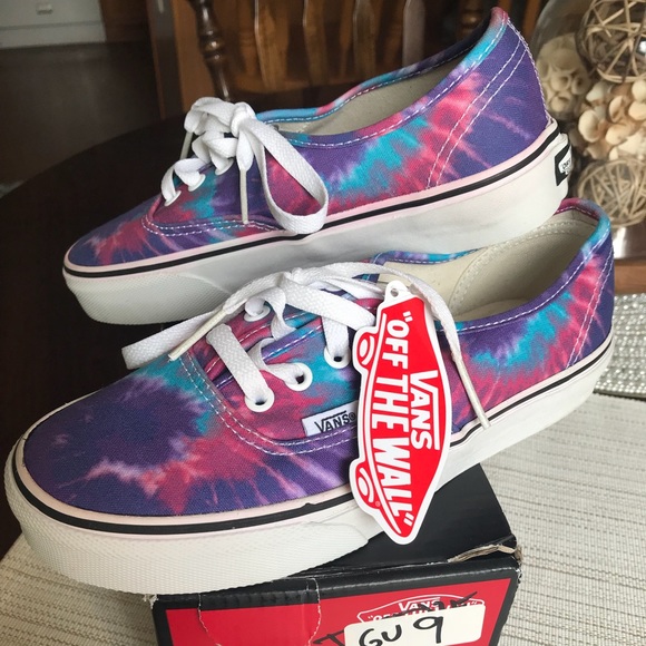Vans Shoes - EXTREMELY RARE Vans tie-dyed shoes